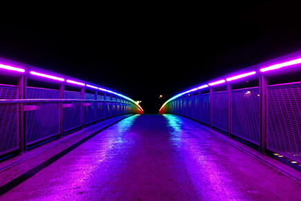 Как внедряли светодиоды в архитектуре