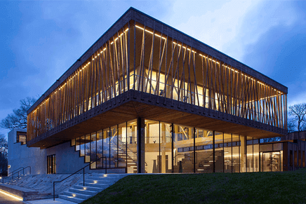 фото новости - Архитектурное освещение