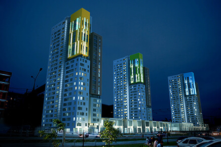 Как можно осветить фасад