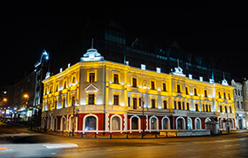 Архитектурное освещение торгового центра Центральный